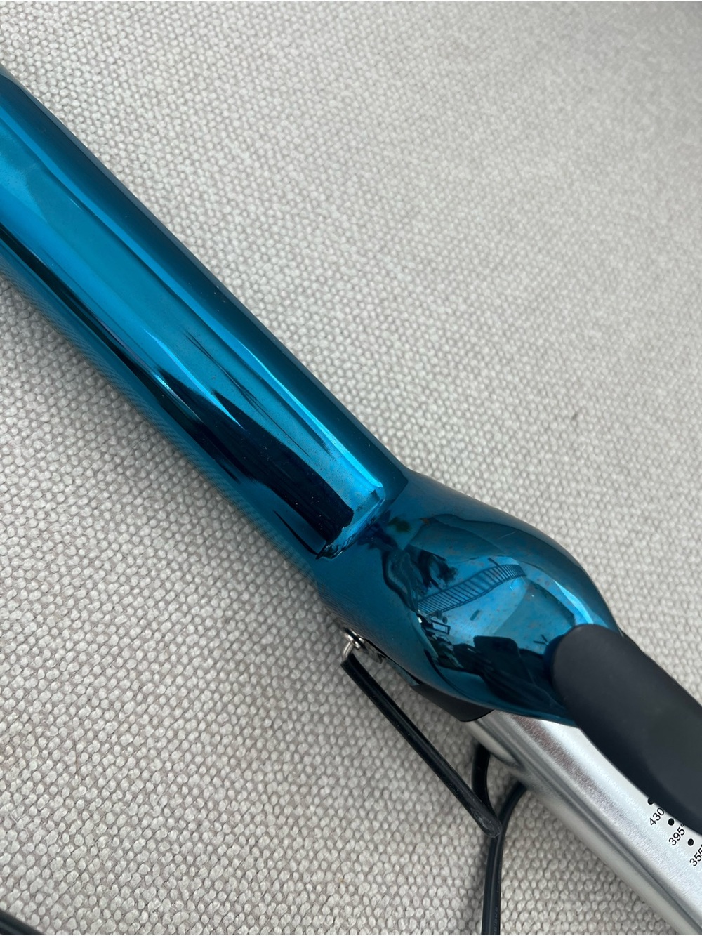 BabylissPRO Nano Titanium Professional Curling Iron with Extended/Long Barrel - Picture 3 of 4